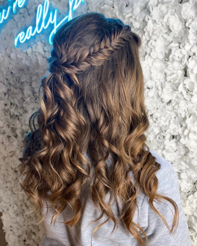 Fishtail Braided Half Up Hairstyles for Women  – blowoutco – 1