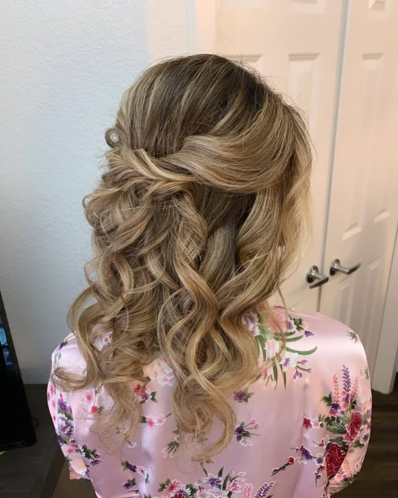 Twisted Half Up – liezelstyles – 1