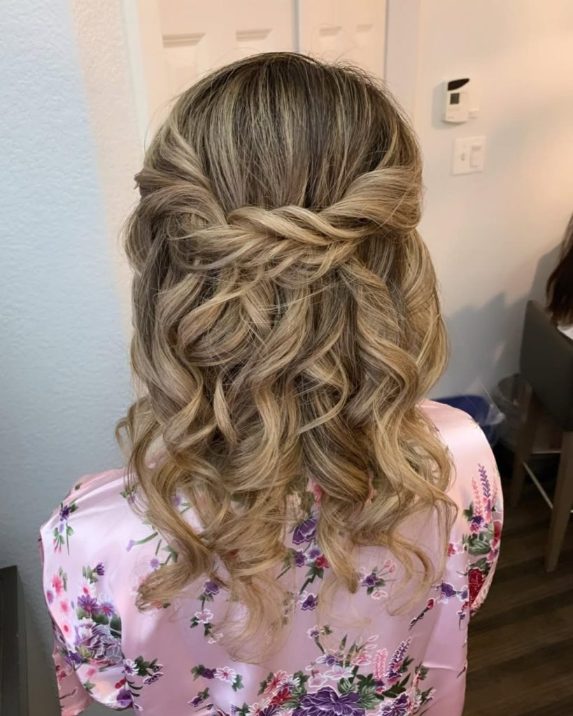 Twisted Half Up – liezelstyles
